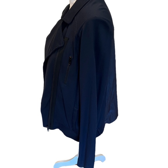 Cabi Chance Asymetrical Zip Navy Jacket Size Medium Style# 5476 - Picture 8 of 9